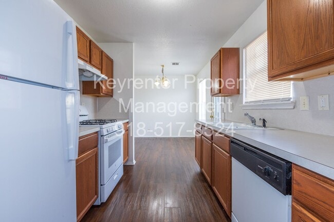 Building Photo - Beautiful 3 Bedroom, 2 Bath Home!