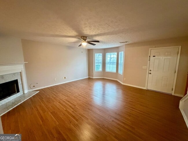 Building Photo - 5583 Windfall Ln