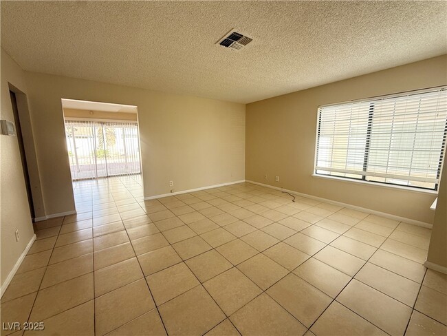 Building Photo - 6568 Gazelle Dr