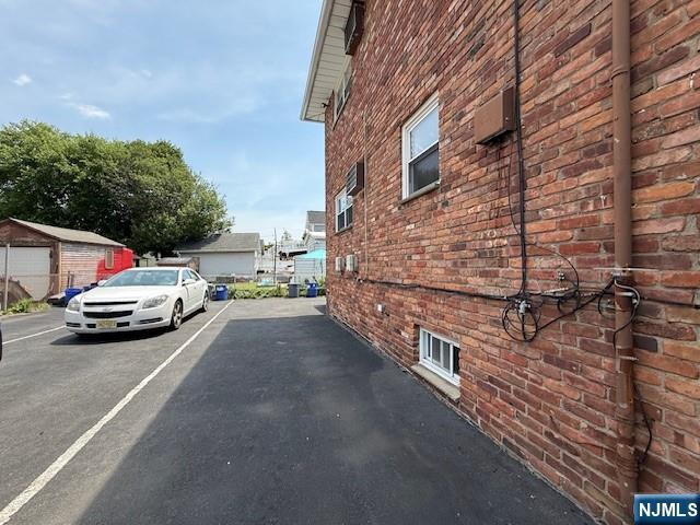 Building Photo - 405 8th St