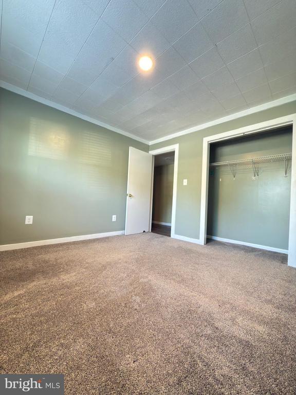 Building Photo - 10954 Blake Ln