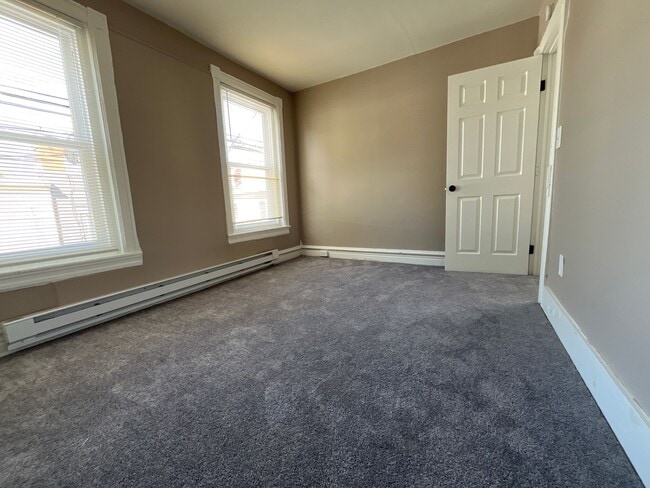 Building Photo - Fully Renovated and Modern 3-Bedroom, 1-Bathroom Rental Home in Center City Allentown,