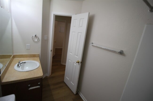 Building Photo - 21123 Sprouse Cir