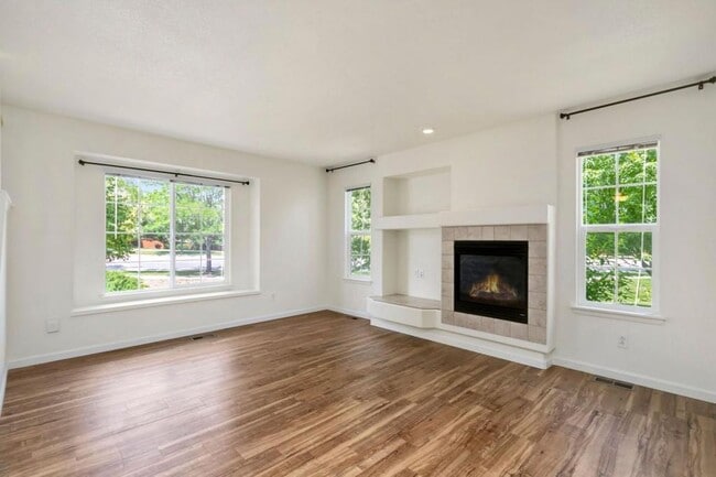 Building Photo - 2075 Tonopas Ct