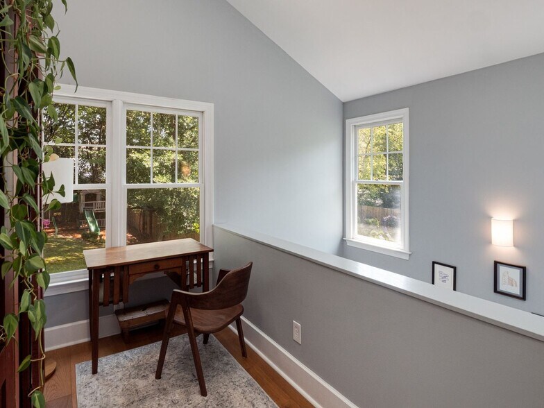 Building Photo - 2287 Melante Dr NE