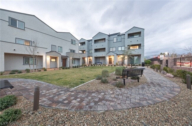 Building Photo - 3541 Grigio St