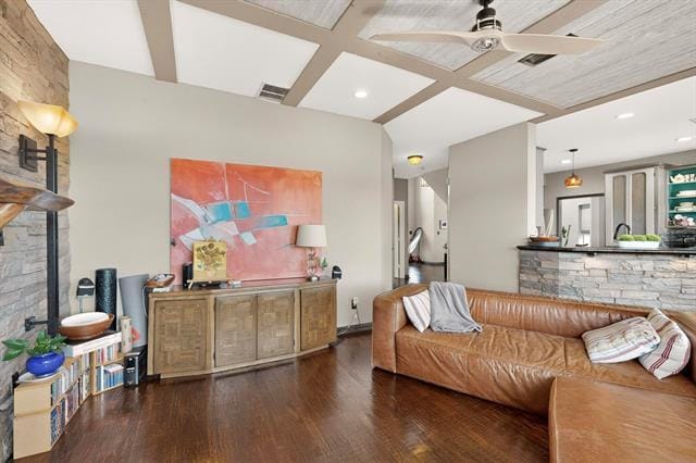 Building Photo - 5213 Quail Creek Dr