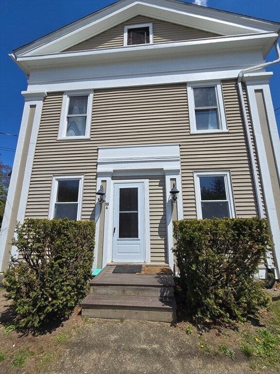 Building Photo - 15 Main St