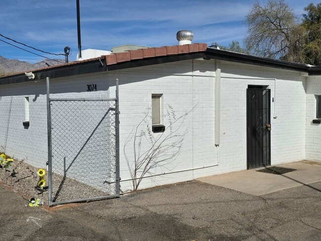 Primary Photo - Move In Special!! - Beautifully Renovated ...