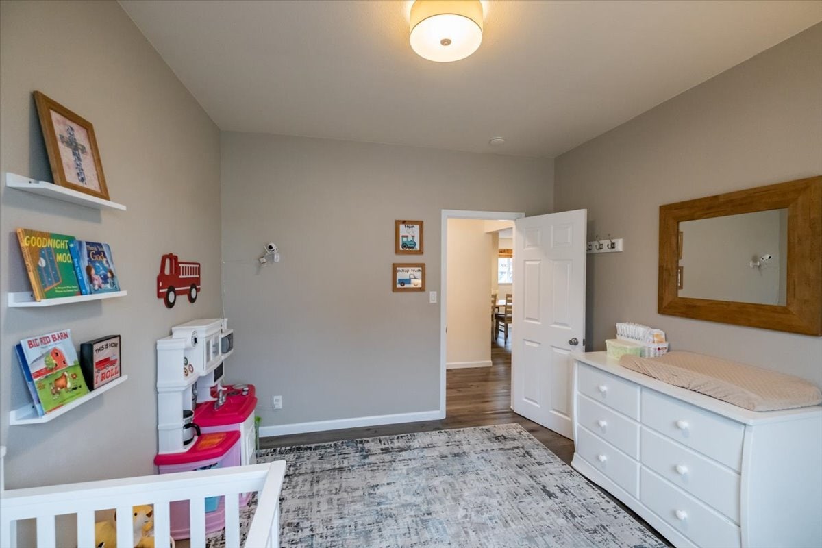 Building Photo - 365 S 15th St