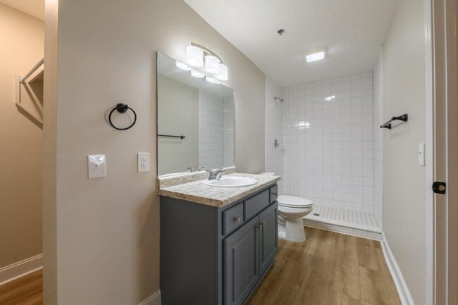 Building Photo - 231 S Main St