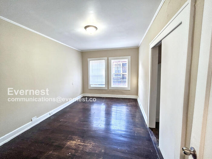 Building Photo - 1828 St Charles Ct SW