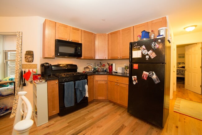 Building Photo - 4317 Sansom St