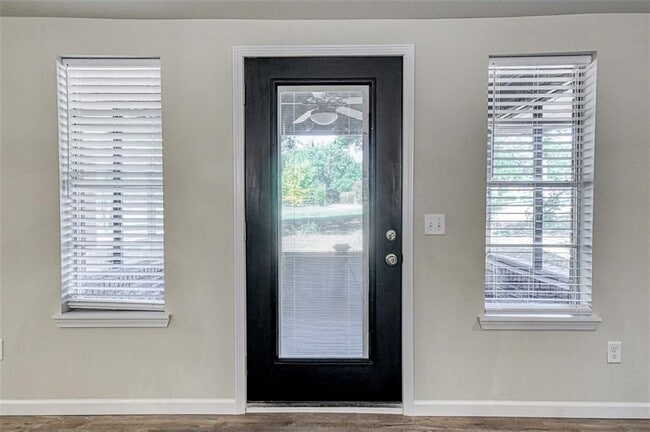 Building Photo - 211 Bumgarner Ave