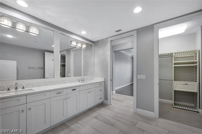Building Photo - 16374 Viansa Wy