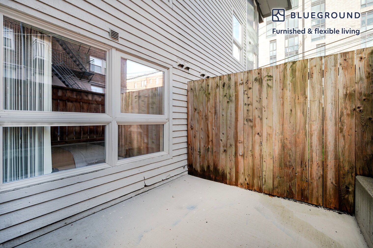 Building Photo - 526 Yale Ave N