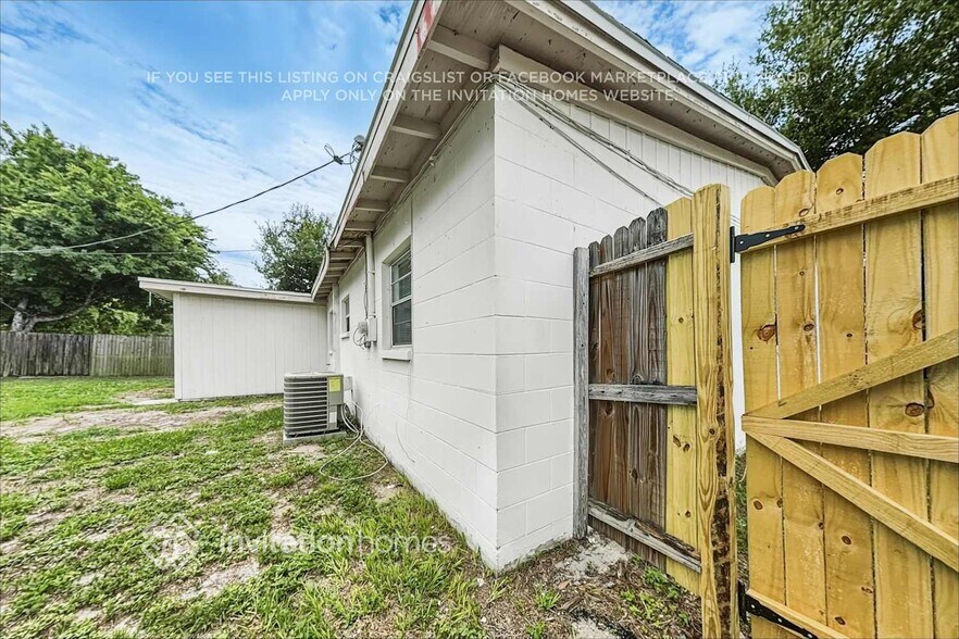 Building Photo - 6005 Murray Hill Dr