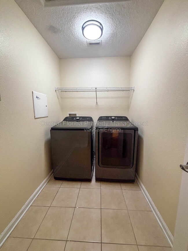 Building Photo - 10632 Cypress Trail Dr