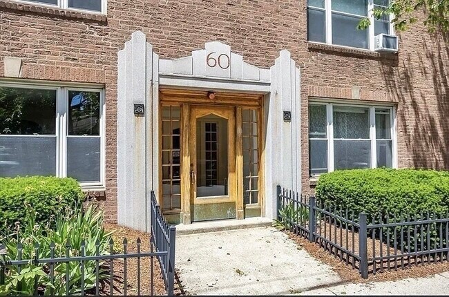 Building Photo - 60 Sutherland Rd