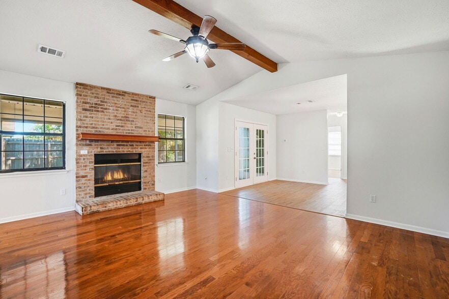 Building Photo - 2107 Geralo Ln