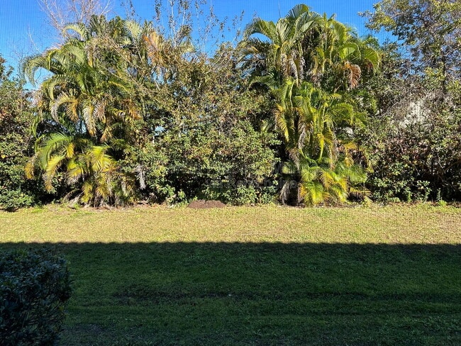 Building Photo - 1213 La Fortuna Blvd