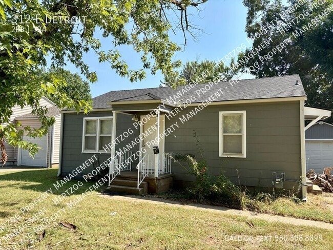 Building Photo - 312 E Detroit-