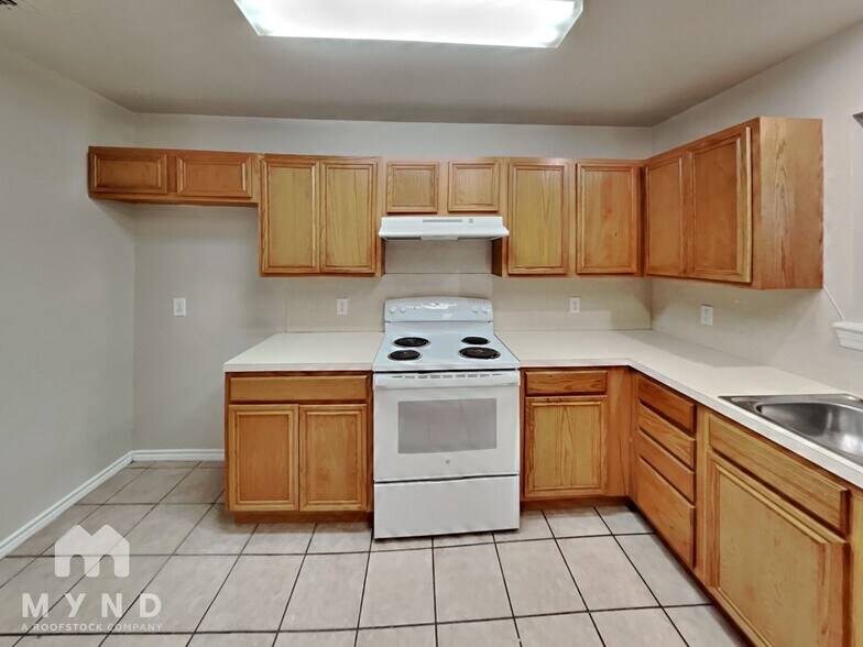 Building Photo - 5417 Harvard St