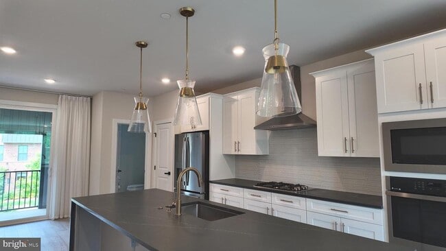 Building Photo - 12853 Milling Stone Terrace