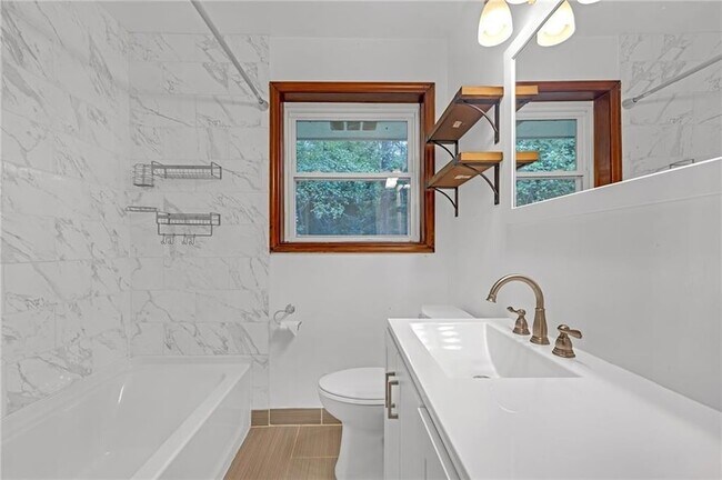 Building Photo - 5960 Brookdale Ln SW