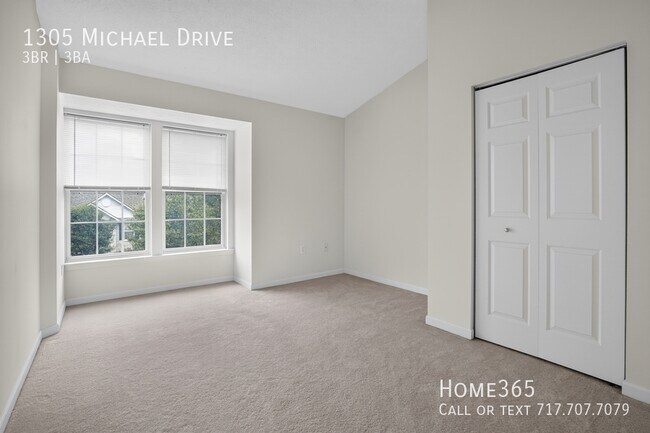 Building Photo - 1305 Michael Dr