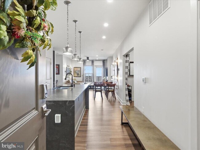 Building Photo - 100 St Ives Pl