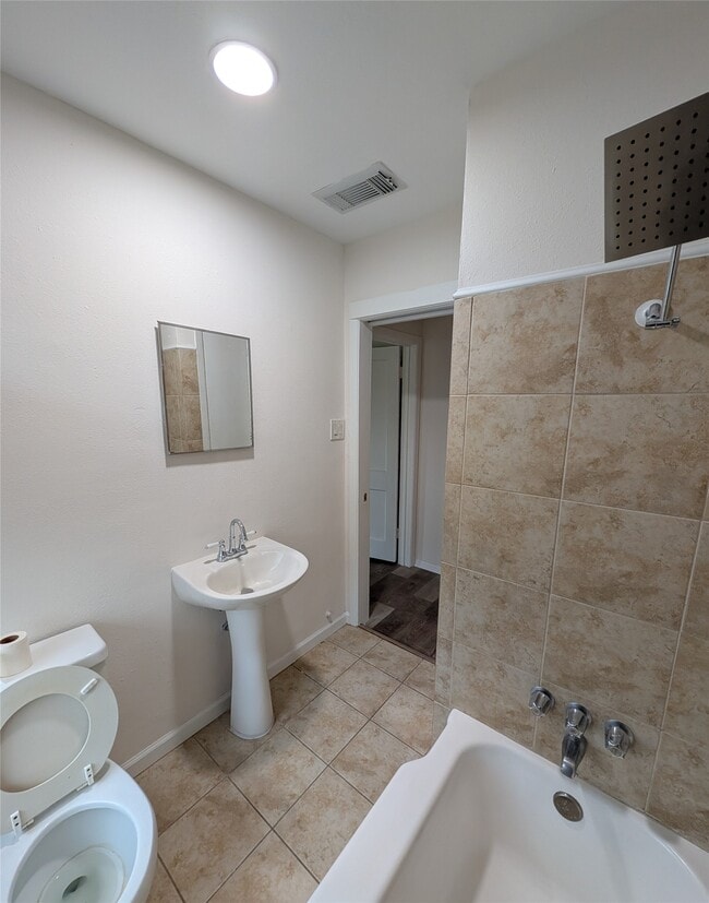 Building Photo - 4110 Ella Blvd