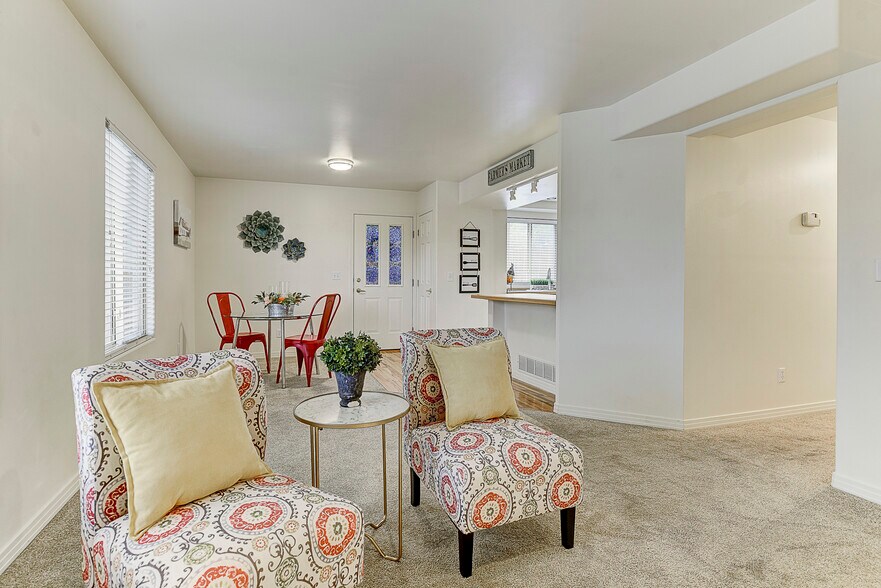 Building Photo - 619 Manitou Blvd