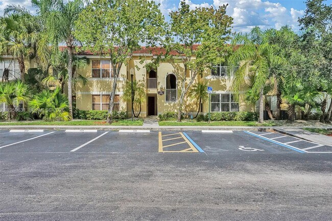 Building Photo - 437 Vista Isles Dr