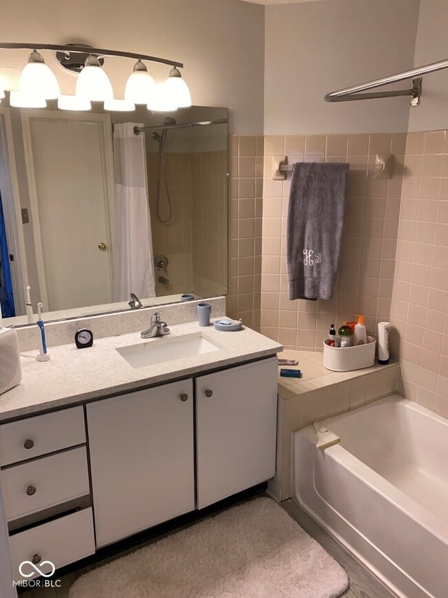 Building Photo - 7717 Harbor Dr