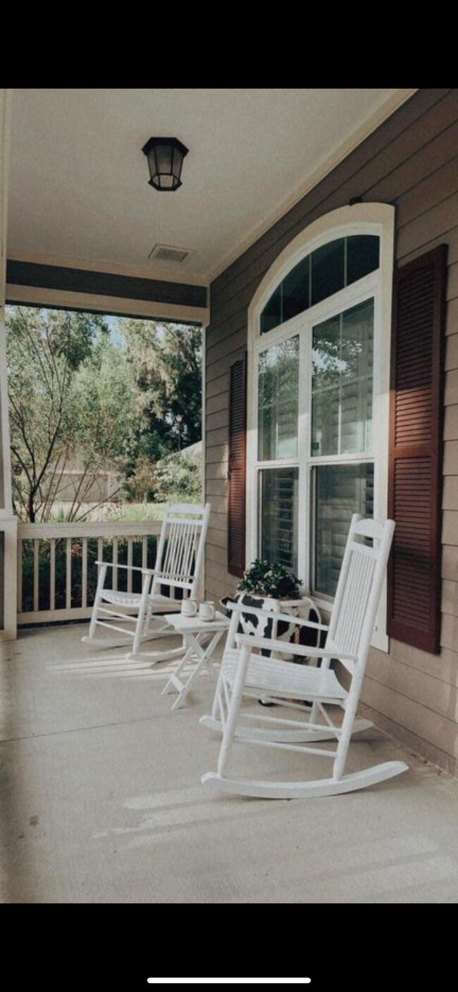 Building Photo - 6420 SW 50th St