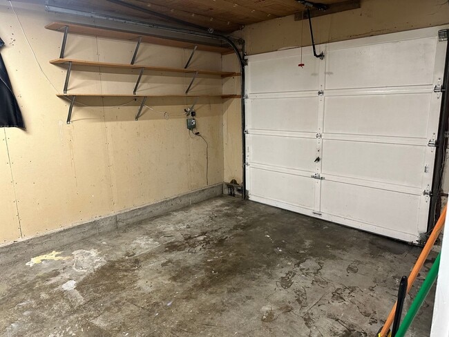 Building Photo - Beautiful 3 Bedroom, 2 Bath Home with One-Car Garage & Storage Shed in Kennewick