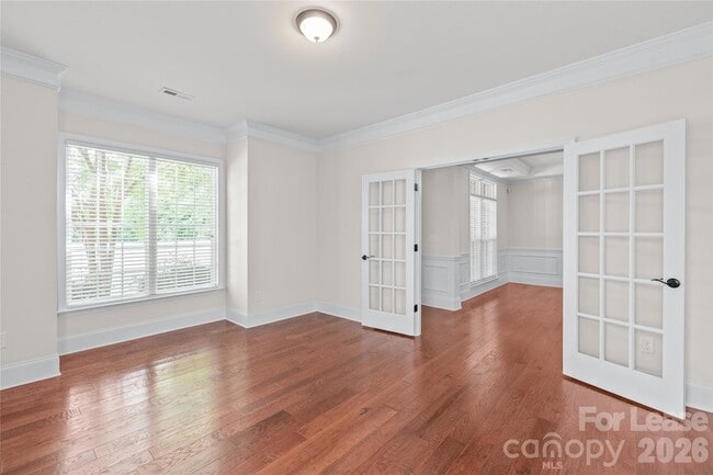 Building Photo - 3306 Carmel Rd