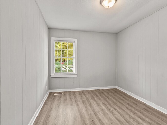 Building Photo - Fully Remodeled Corner-Lot Home Just Minutes from RSA & I-565!