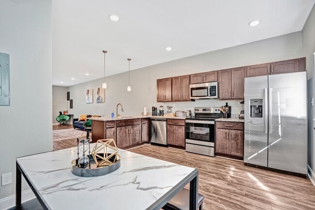 Building Photo - Legacy Executive Retreat | Modern 2BR Townhome for Professionals & Extended Stays