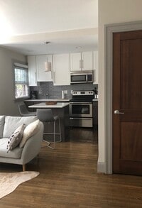 Building Photo - Maryden on Central