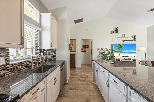 Building Photo - 5560 Longleaf Dr