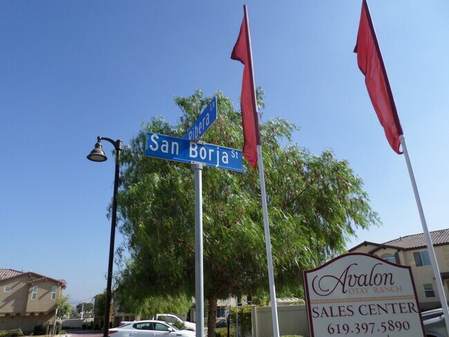 Primary Photo - Beautiful 2 bedroom 2 bath town home @ Ava...