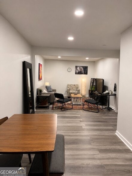 Building Photo - 646 Hunt Station Dr