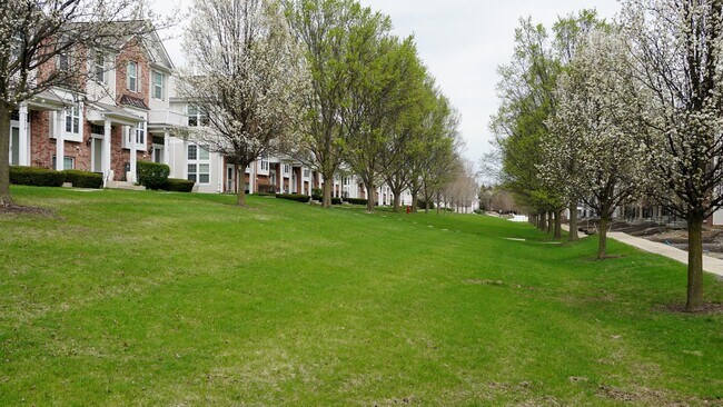 Building Photo - 1204 Neubauer Circle