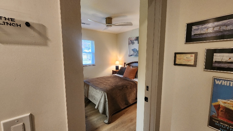 Building Photo - 1704 S Forest Dr