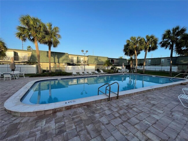 Building Photo - 1799 N Highland Ave