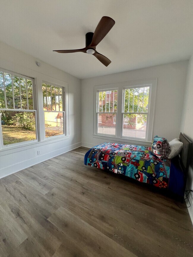Building Photo - Charming 4-Bedroom Home for Rent/Sale