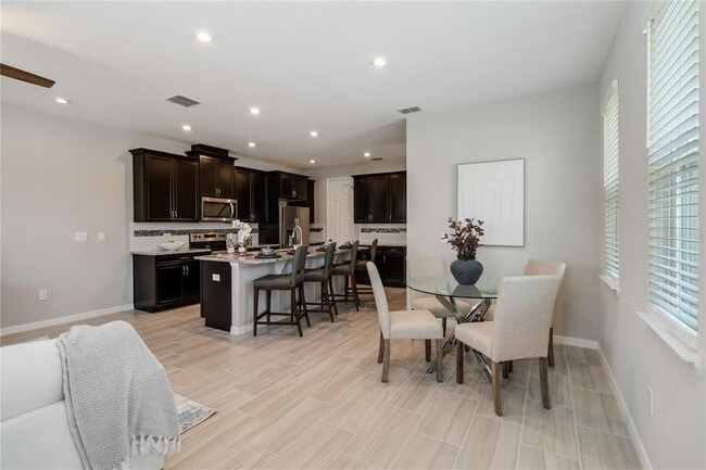 Building Photo - 9109 Legado Dr