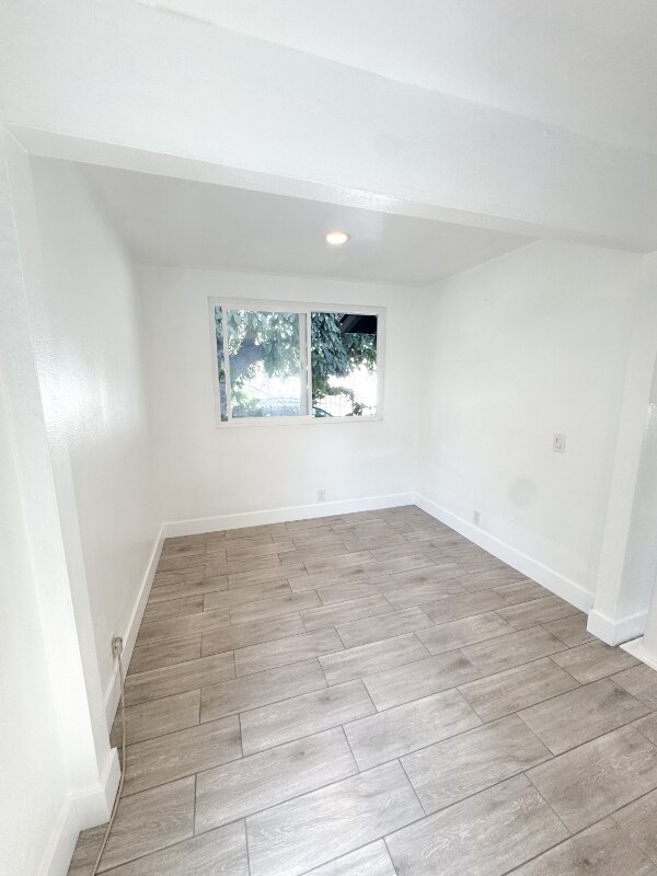 Building Photo - 718 S Oakford Dr